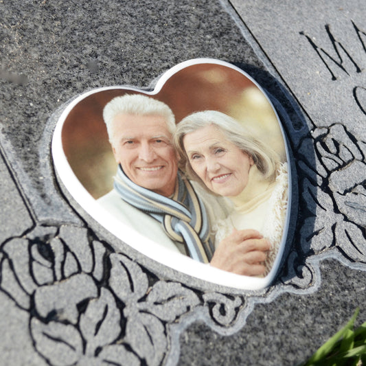 Heart pictures for headstones. Heart-shaped ceramic photo for headstone with man and woman.